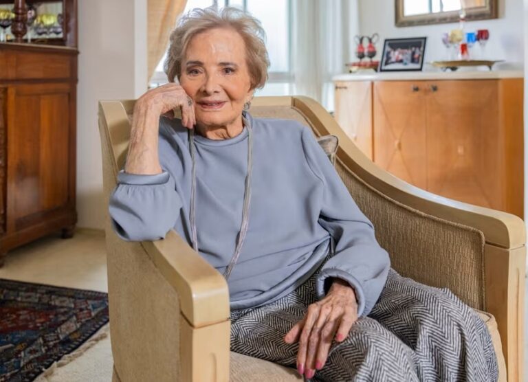 Morre Glória Menezes, grande nome da dramaturgia brasileira, aos 91 anos