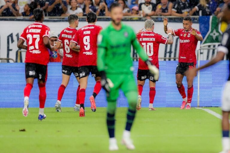 Botafogo segura Palmeiras e ajuda Fla a tomar a liderança do Brasileirão