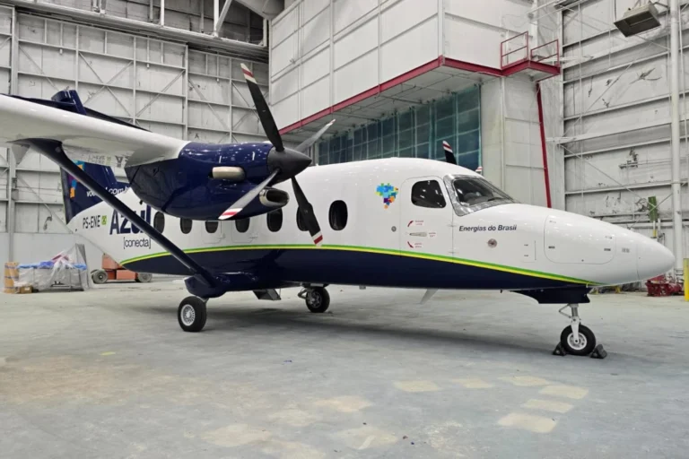 Novo avião da Azul Conecta passa por Alta Floresta em traslado até Minas Gerais